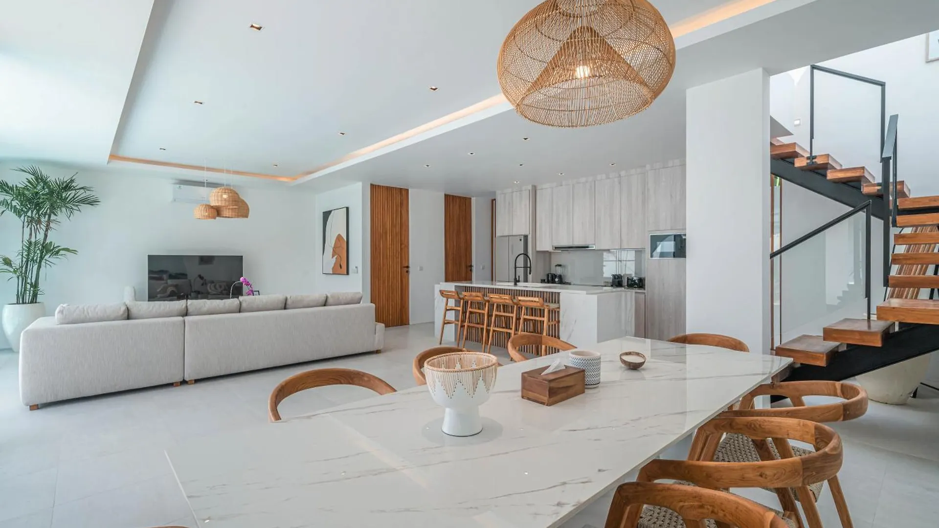 Villa Jenna - Exquisite 3Br Villa Close To Batu Belig Beach Canggu  Indonesia