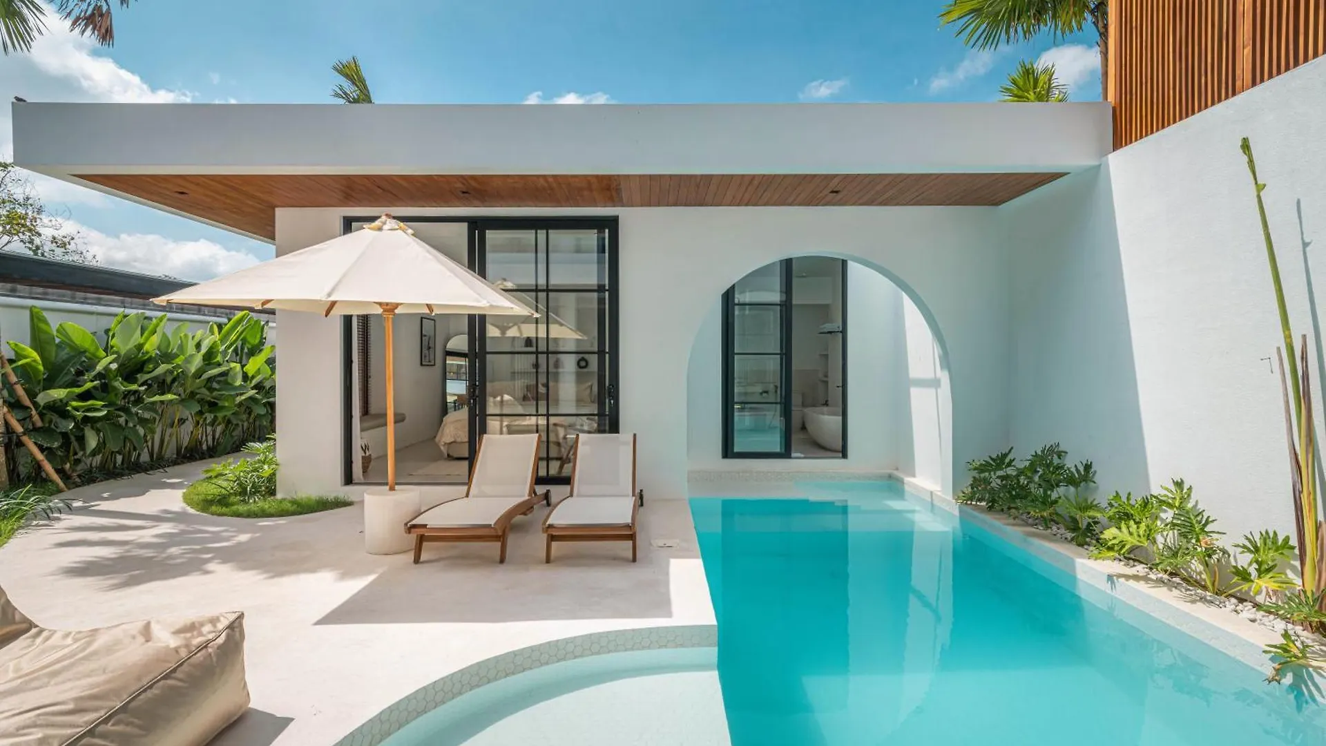 Villa Jenna - Exquisite 3Br Villa Close To Batu Belig Beach Canggu   Canggu (Bali)