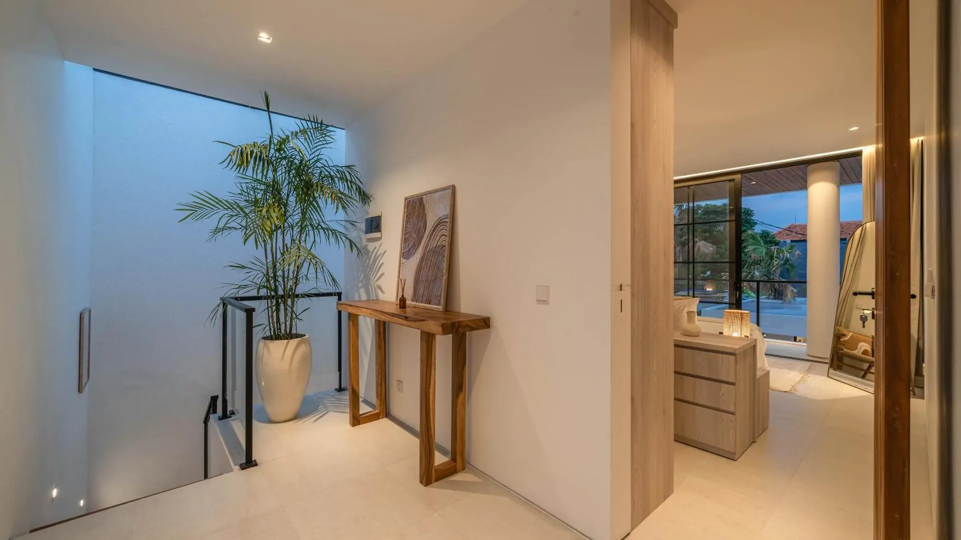 Villa Jenna - Exquisite 3Br Villa Close To Batu Belig Beach Canggu   Canggu (Bali)