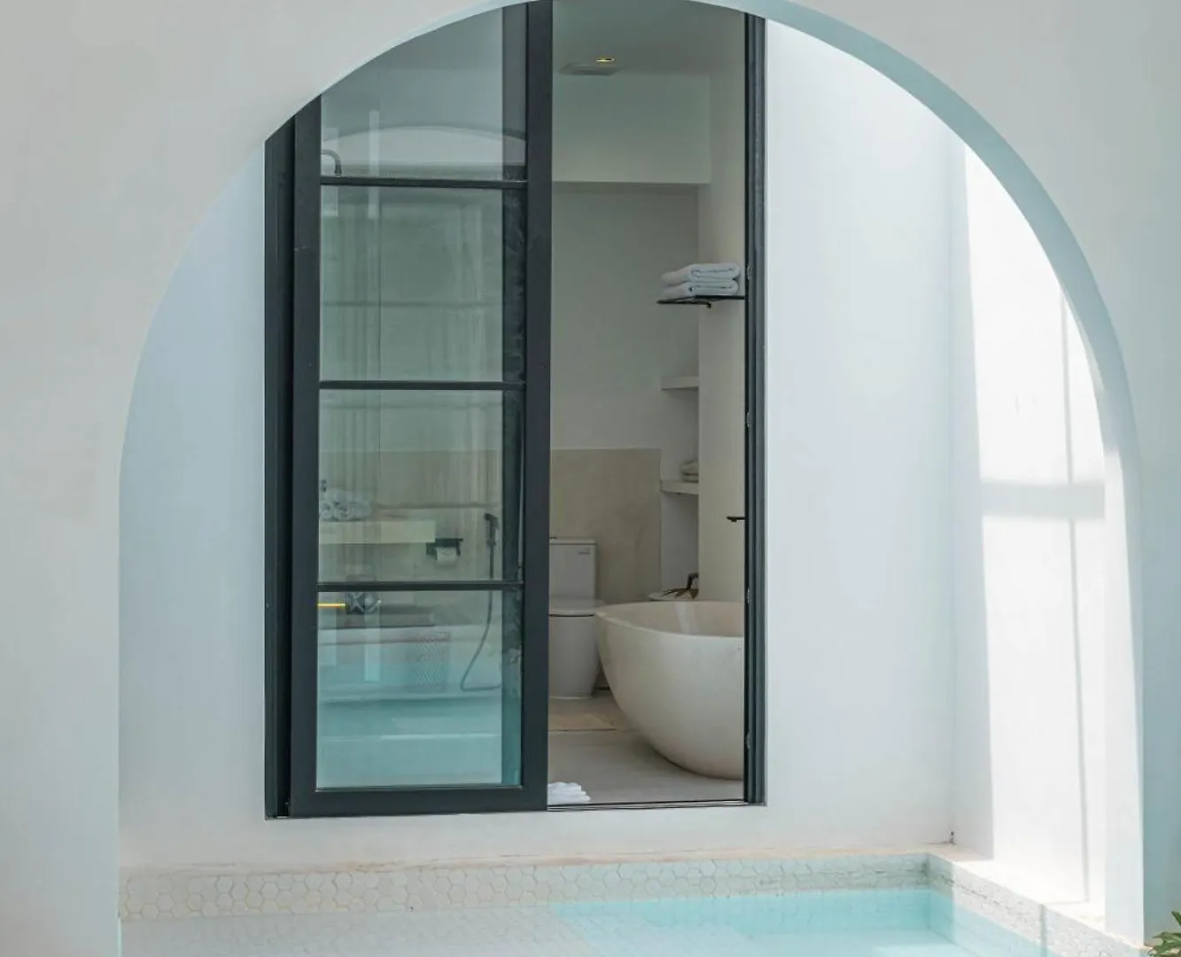 Villa Jenna - Exquisite 3Br Villa Close To Batu Belig Beach Canggu  Indonesia