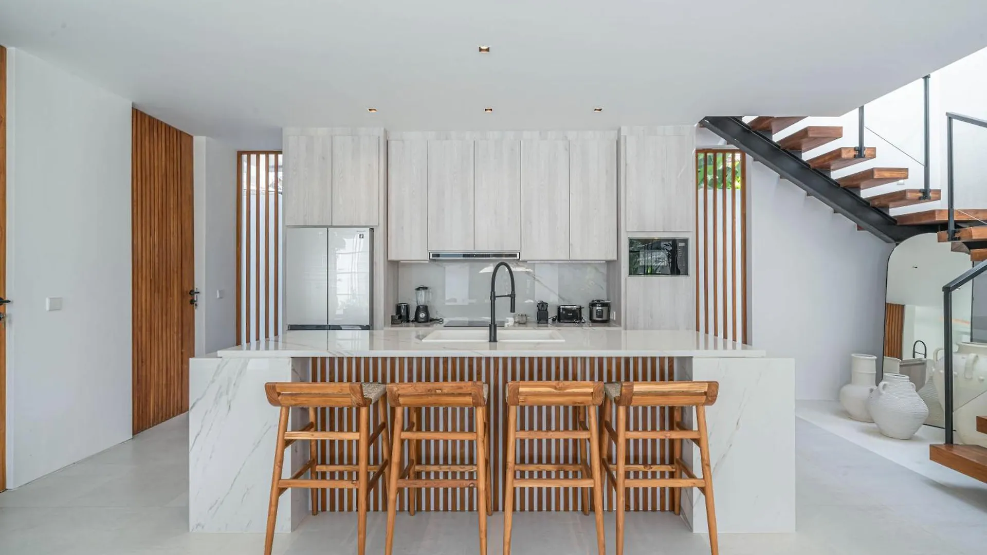 Villa Jenna - Exquisite 3Br Villa Close To Batu Belig Beach Canggu  0*, Canggu (Bali) Indonesia
