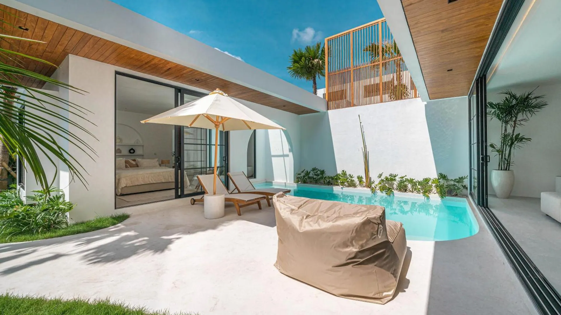 Villa Jenna - Exquisite 3Br Villa Close To Batu Belig Beach Canggu  Canggu (Bali)